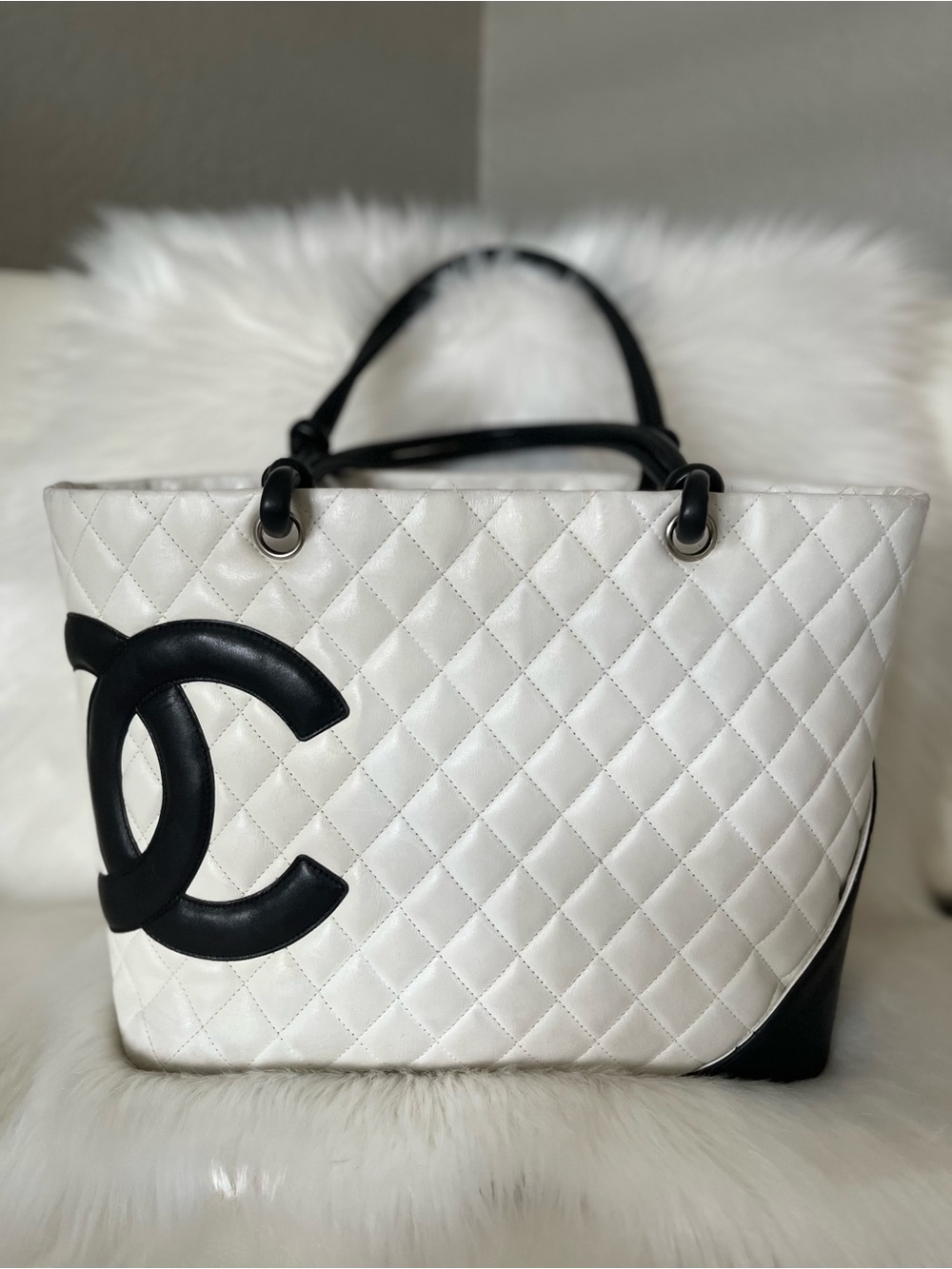 CHANEL White Quilted Tote with Black CC Accent